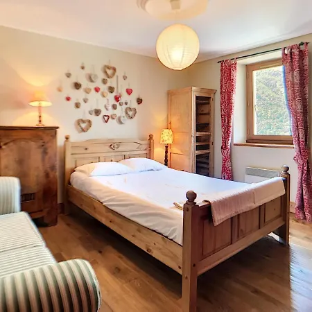 En Bois, 4 Chambres, Wifi, Skis, Parking Proche, 8 Pers - Fr-1-344-791 * Saint-Marcel (Savoie)