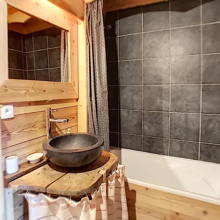 En Bois, 4 Chambres, Wifi, Skis, Parking Proche, 8 Pers - Fr-1-344-791 * Saint-Marcel (Savoie)